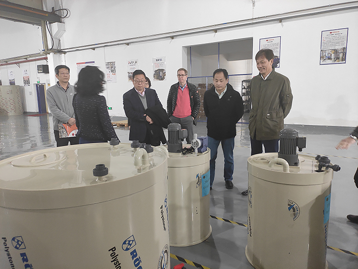 外企協會領導參觀依斯倍