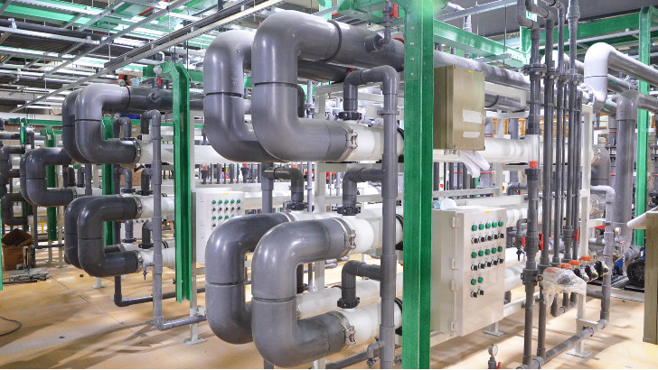 采購污水處理設(shè)備管式超濾膜時如何選型