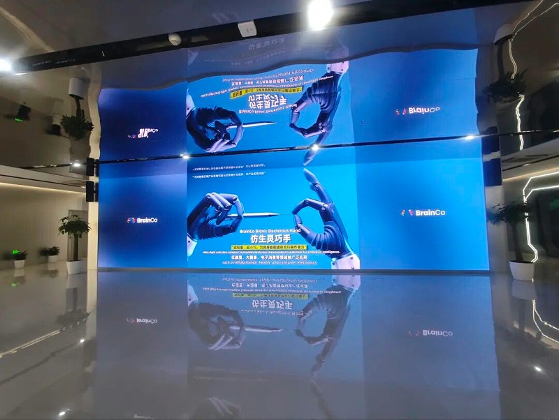 依斯倍一行前往浙江強腦科技參訪學(xué)習(xí) (1)